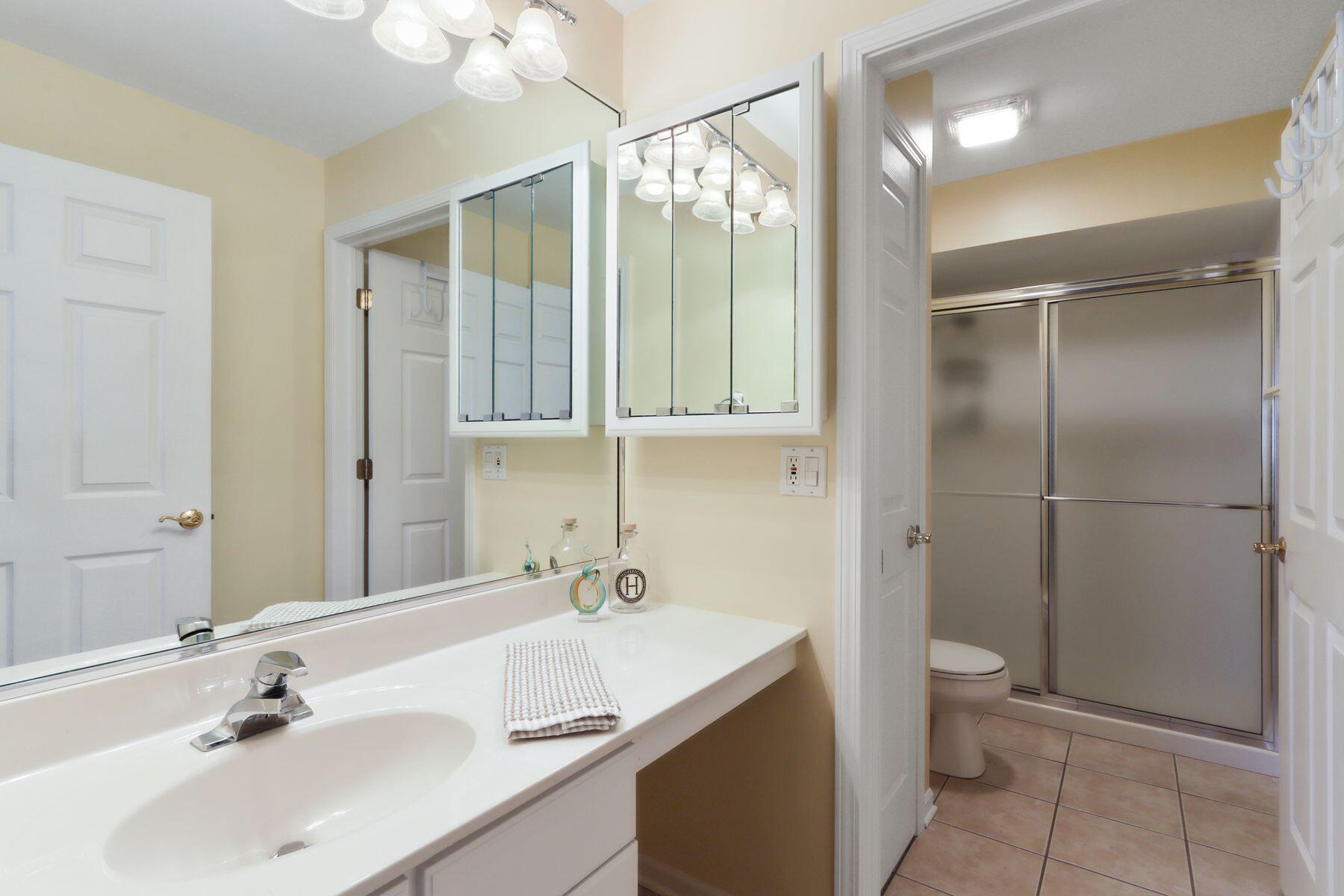 91 Potawatomi Road, Unit G4 Williams Bay, WI 53191 - Photo 14 of 24 Primary Ensuite