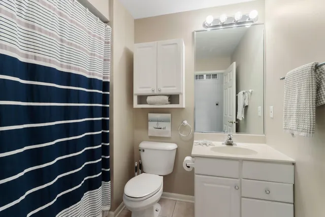 $380,000 | 91 Potawatomi Road, Unit G4, Williams Bay, WI 53191