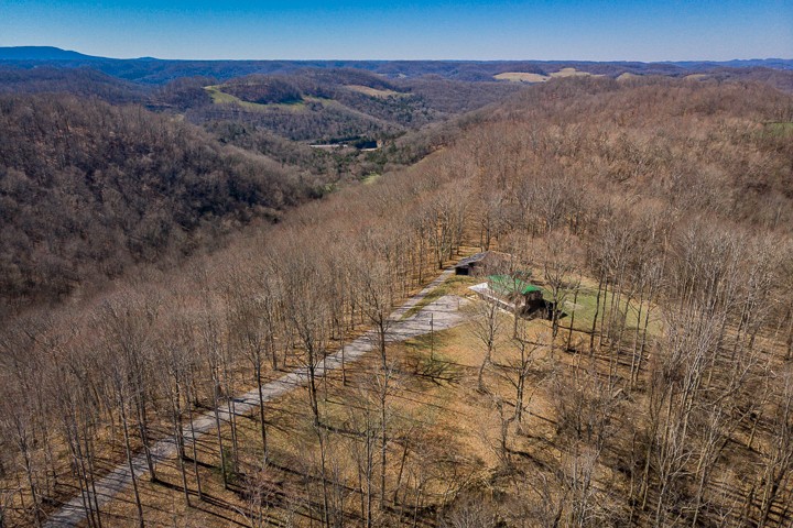 995 Dale Ridge Road Dowelltown, TN 37059 - Photo 2 of 45 a view of city and mountain