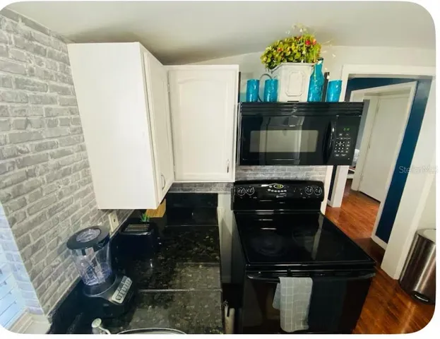 $2,000 | 2521 Lorraine Street, Tampa, FL 33614