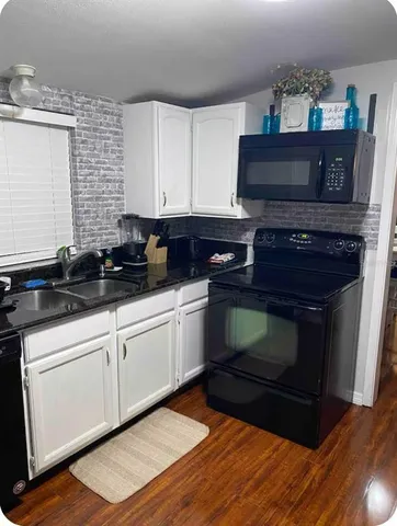 $2,000 | 2521 Lorraine Street, Tampa, FL 33614