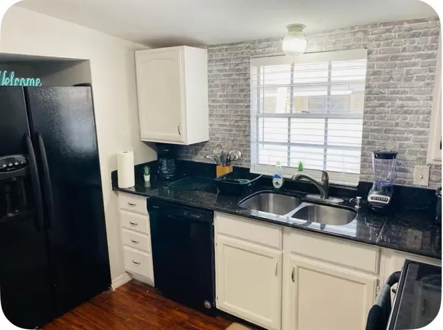 $2,000 | 2521 Lorraine Street, Tampa, FL 33614