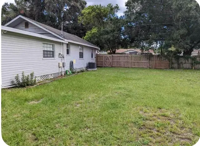 $2,000 | 2521 Lorraine Street, Tampa, FL 33614