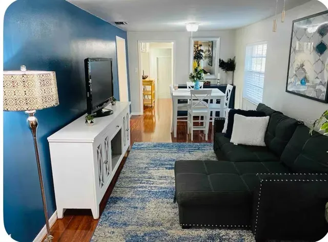 $2,000 | 2521 Lorraine Street, Tampa, FL 33614