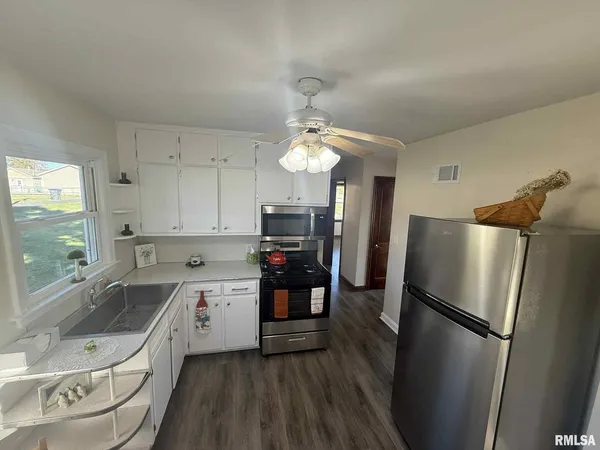 $117,900 | 3 Anderson Avenue, Milan, IL 61264