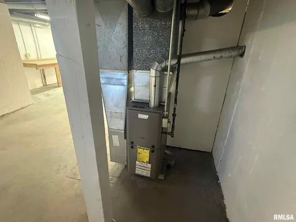 $117,900 | 3 Anderson Avenue, Milan, IL 61264