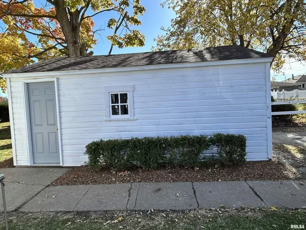$117,900 | 3 Anderson Avenue, Milan, IL 61264