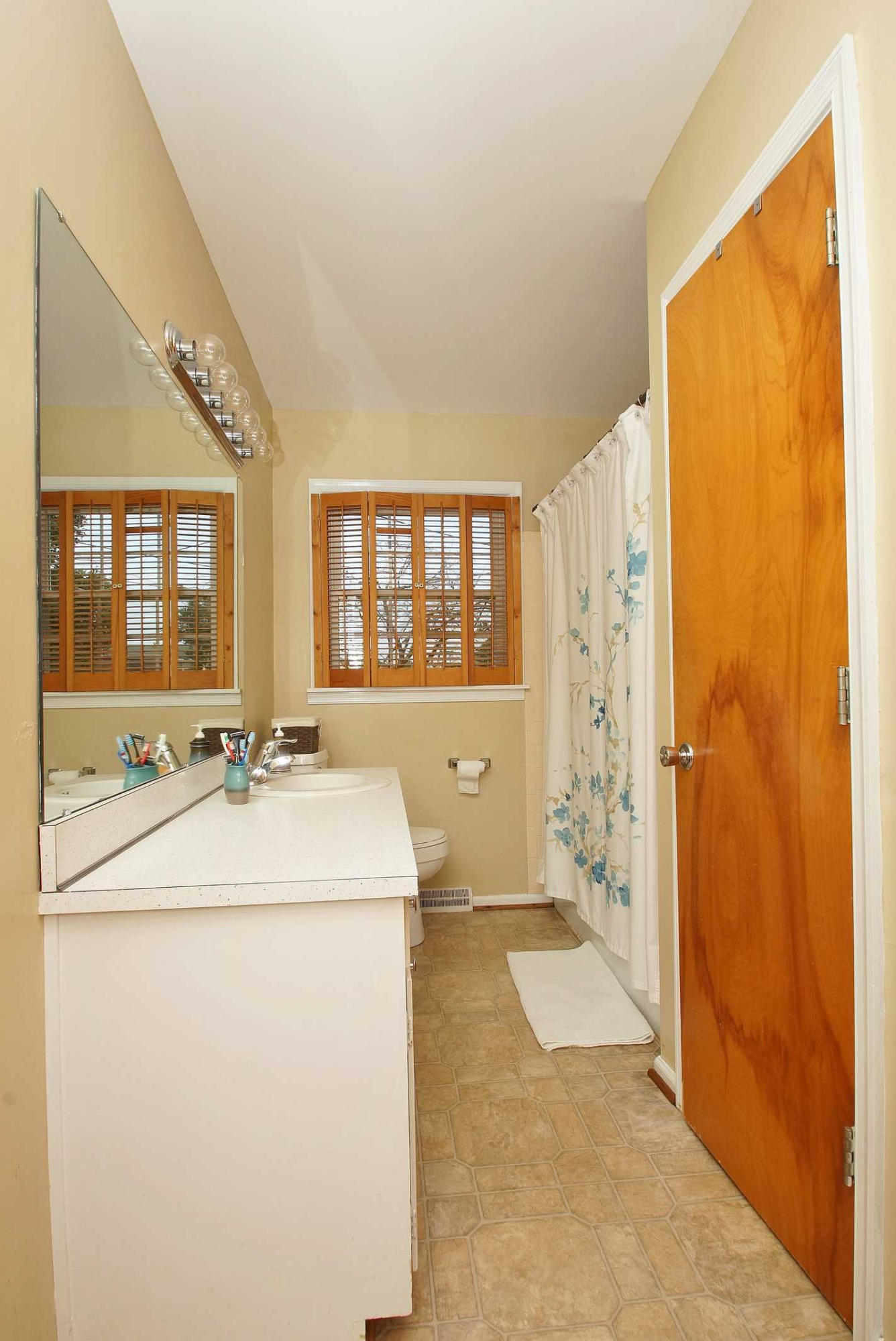 5910 Plantation Road Roanoke, VA 24019 - Photo 15 of 26 dsc09426