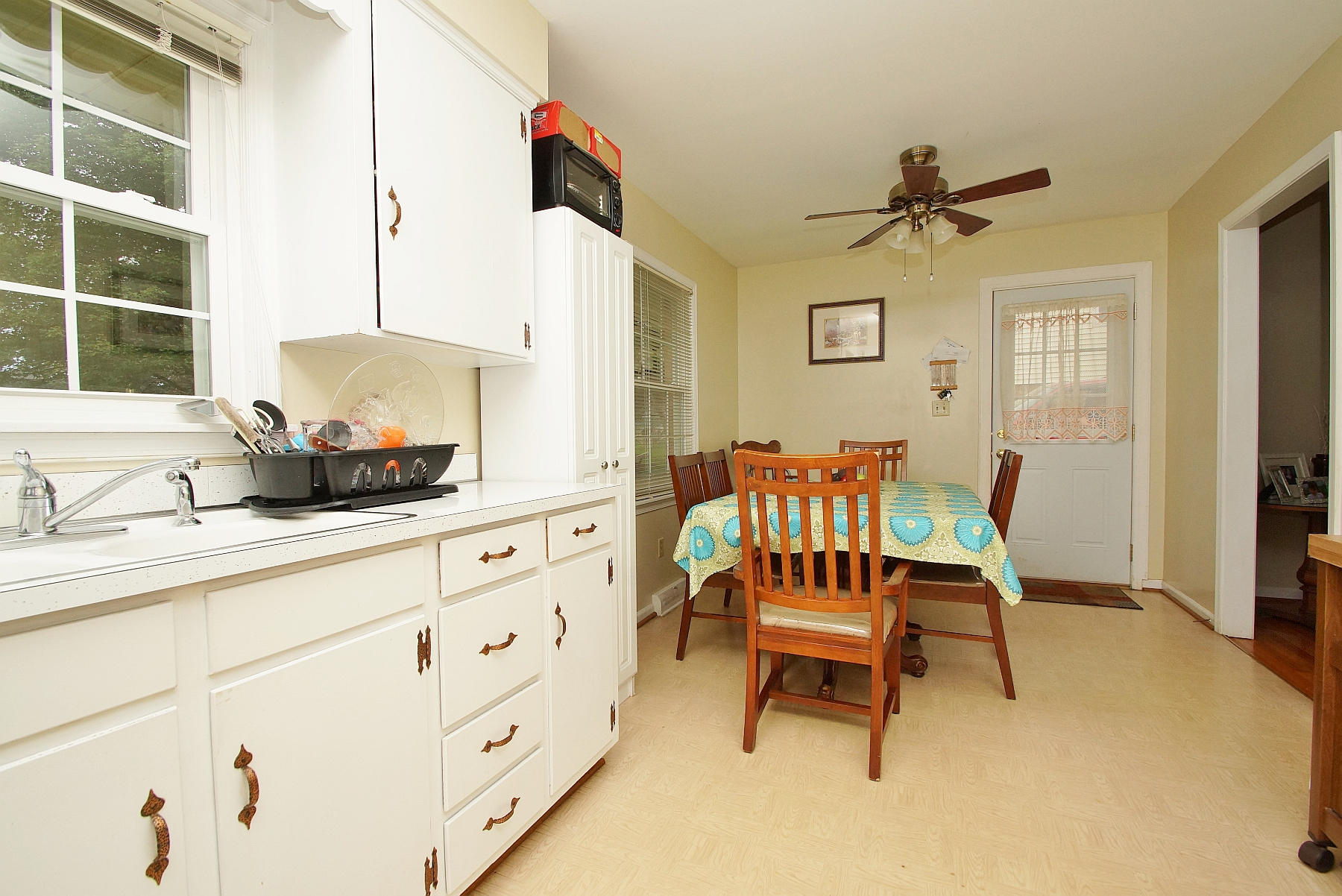 5910 Plantation Road Roanoke, VA 24019 - Photo 9 of 26 dsc09412