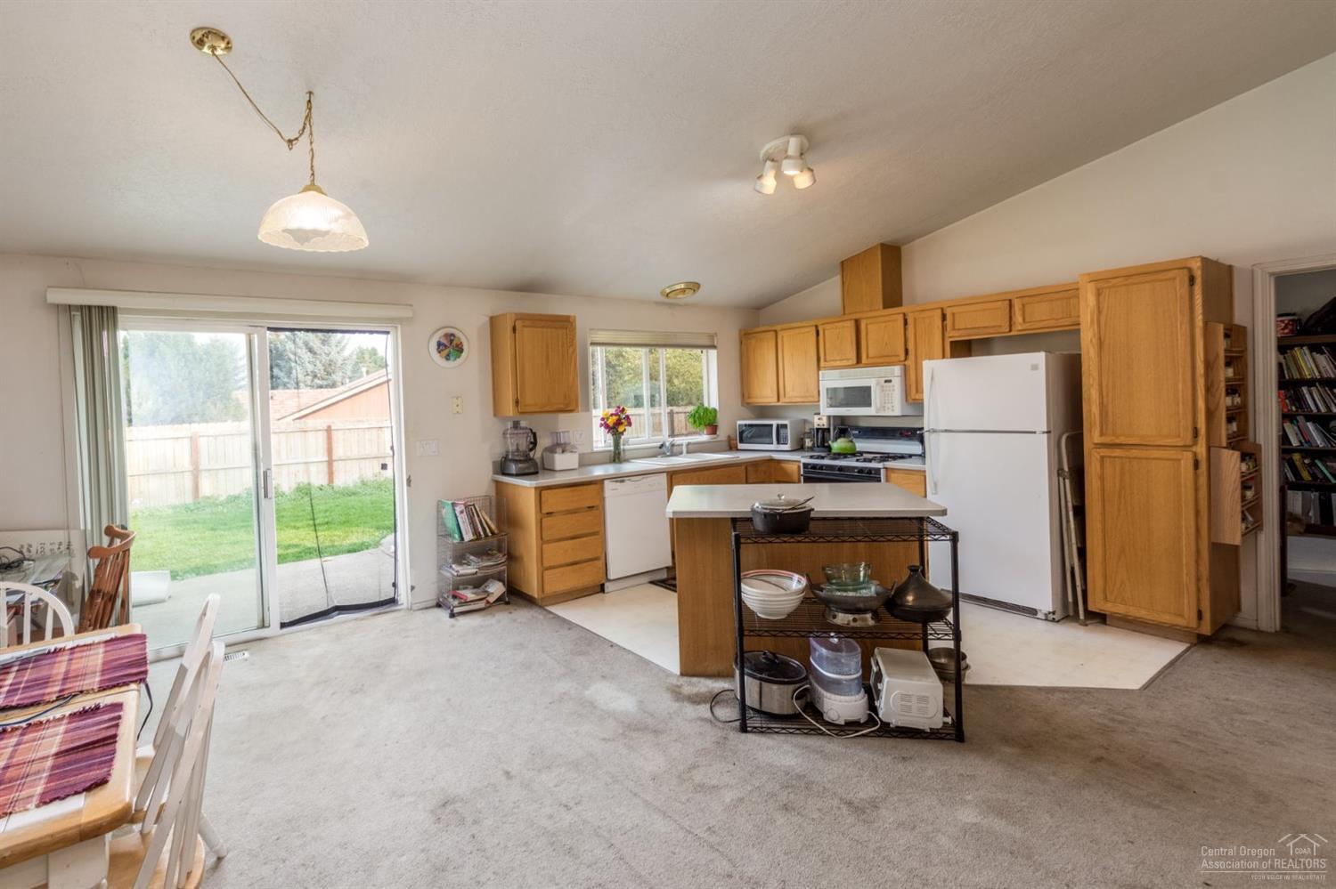20726 Gallop Road Bend, OR 97701 - Photo 6 of 19 Additional Photo