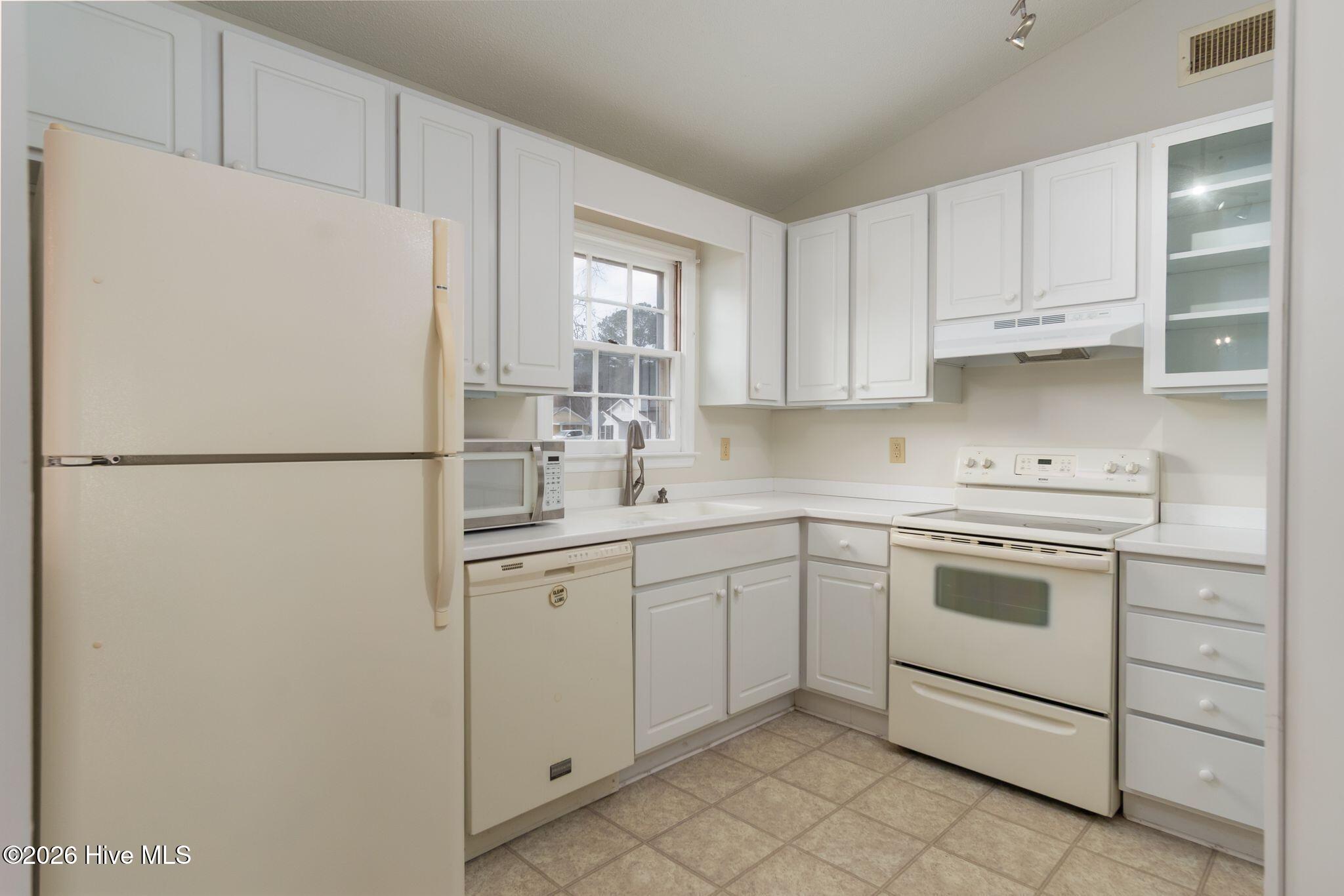 300 Quail Ridge Road Jacksonville, NC 28546 - Photo 16 of 43 300 Quail Ridge-16