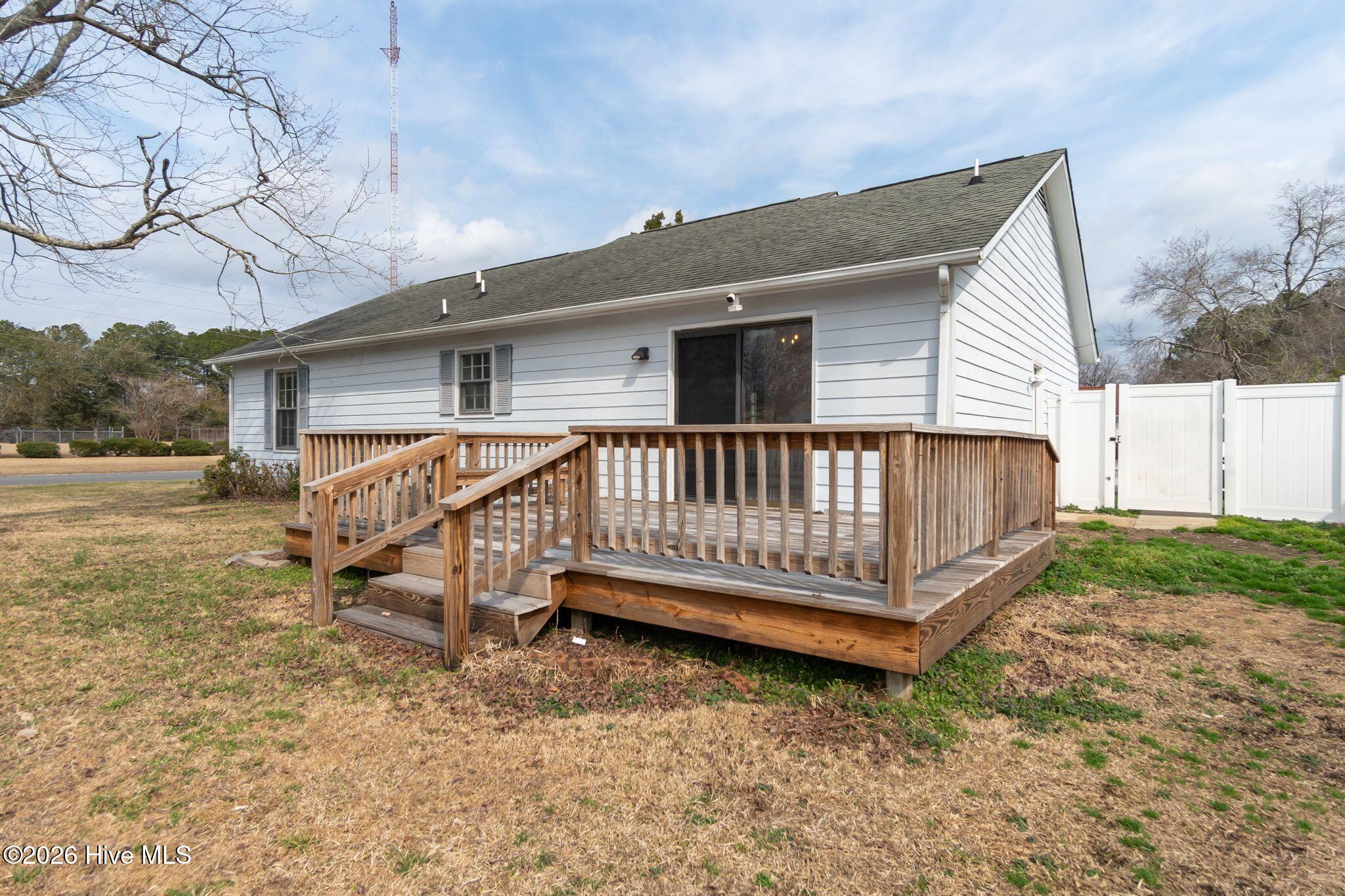 300 Quail Ridge Road Jacksonville, NC 28546 - Photo 31 of 43 300 Quail Ridge-31