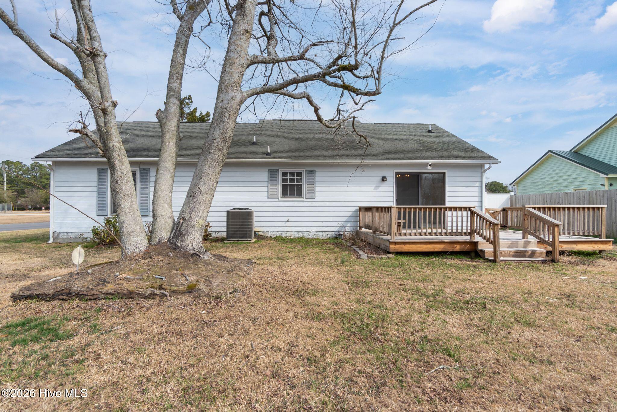 300 Quail Ridge Road Jacksonville, NC 28546 - Photo 32 of 43 300 Quail Ridge-32