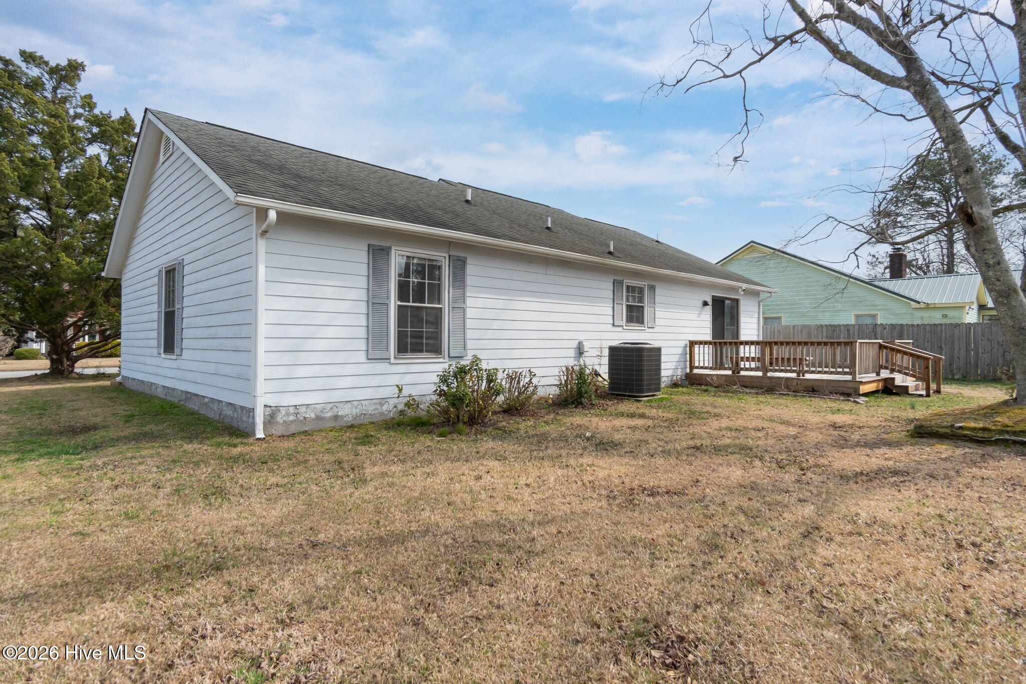 300 Quail Ridge Road Jacksonville, NC 28546 - Photo 33 of 43 300 Quail Ridge-33