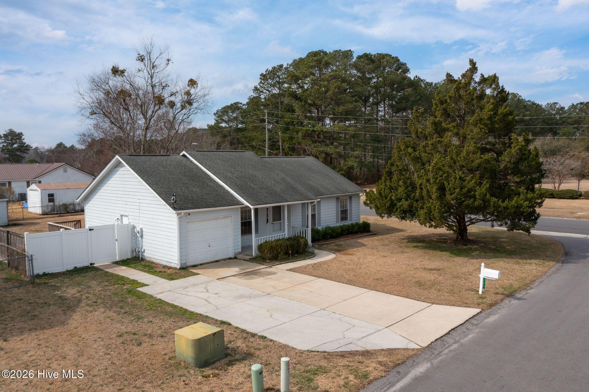 300 Quail Ridge Road Jacksonville, NC 28546 - Photo 38 of 43 300 Quail Ridge-38