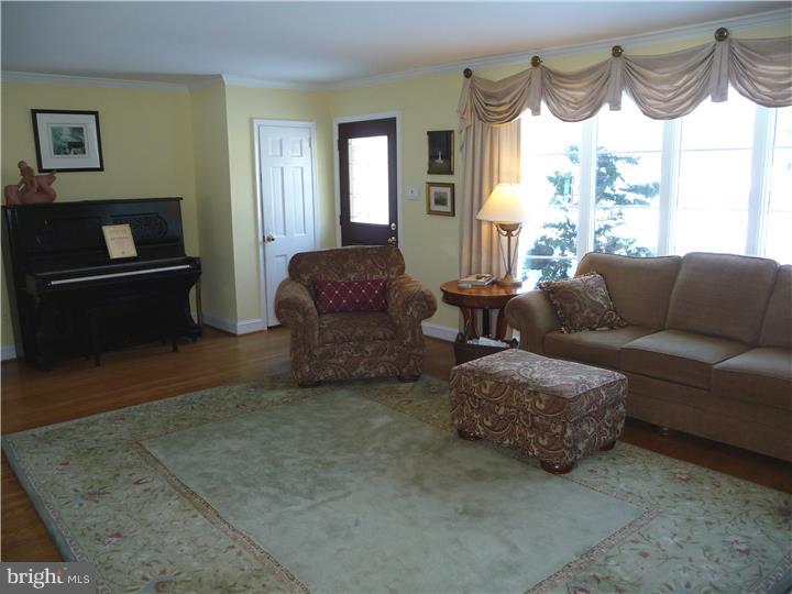 25 Williams Road Haverford, PA 19041 - Photo 2 of 25 Living Room