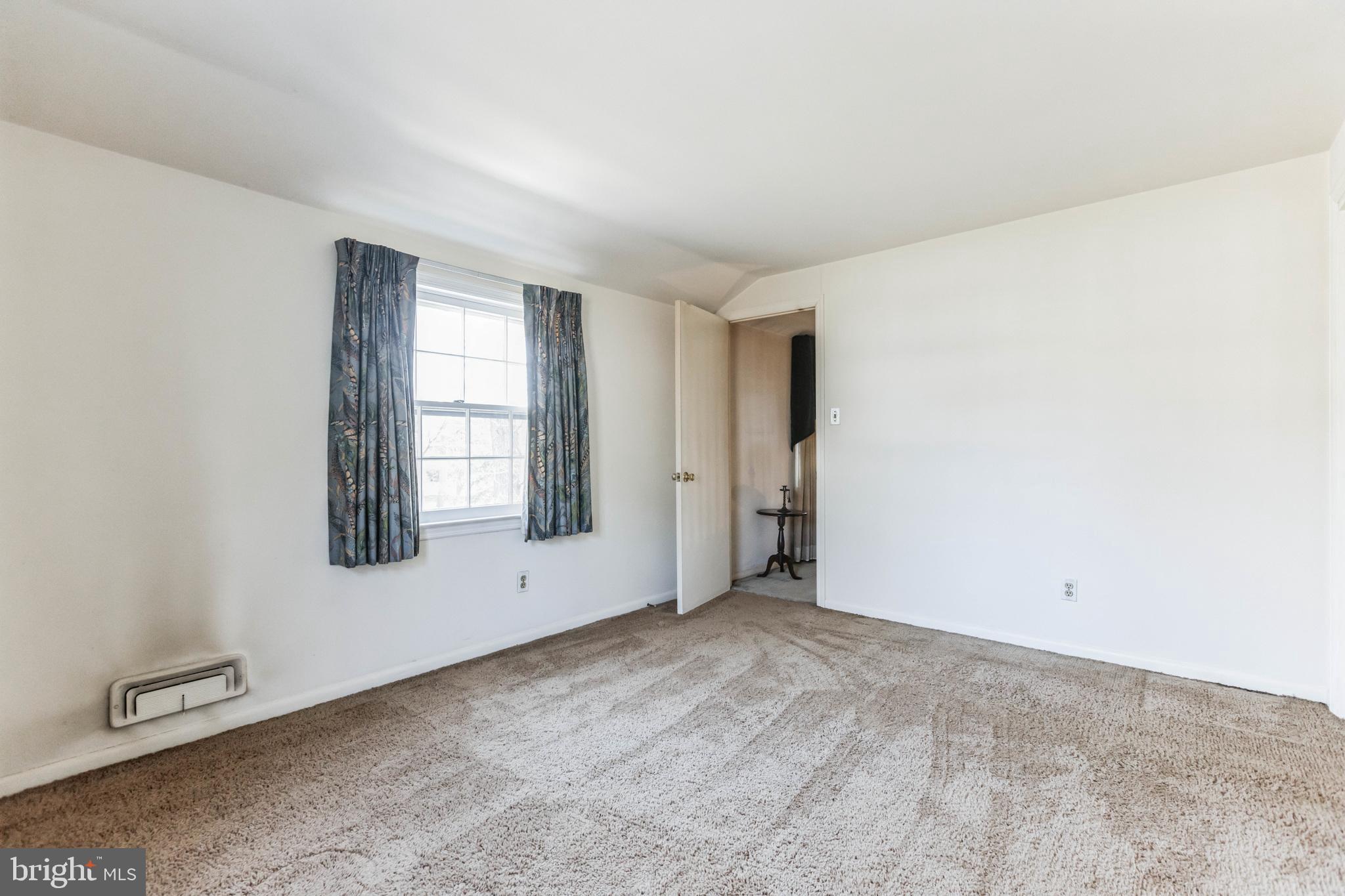 215 Heritage Road Cherry Hill, NJ 08034 - Photo 22 of 35 bed 1