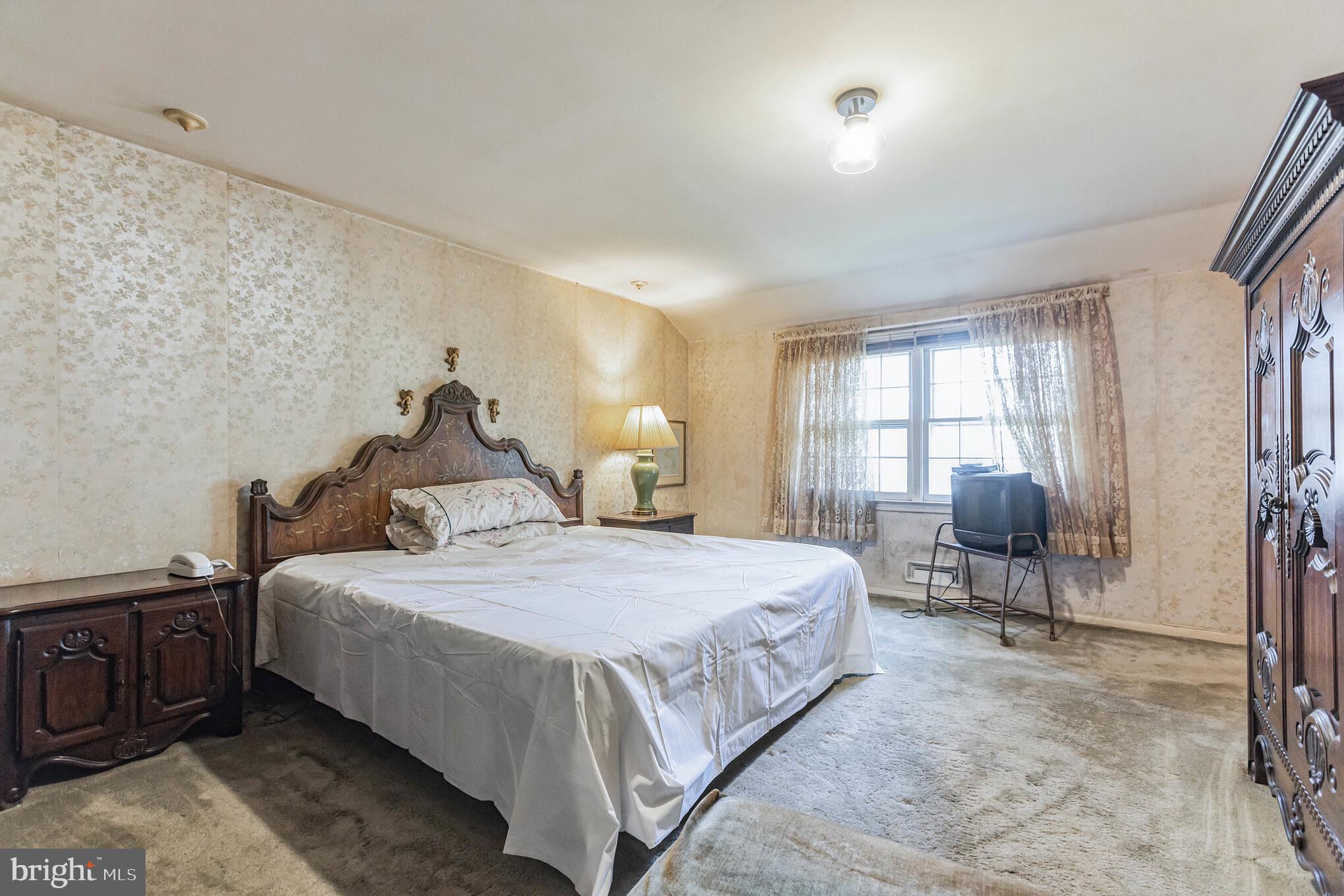 215 Heritage Road Cherry Hill, NJ 08034 - Photo 25 of 35 primary suite