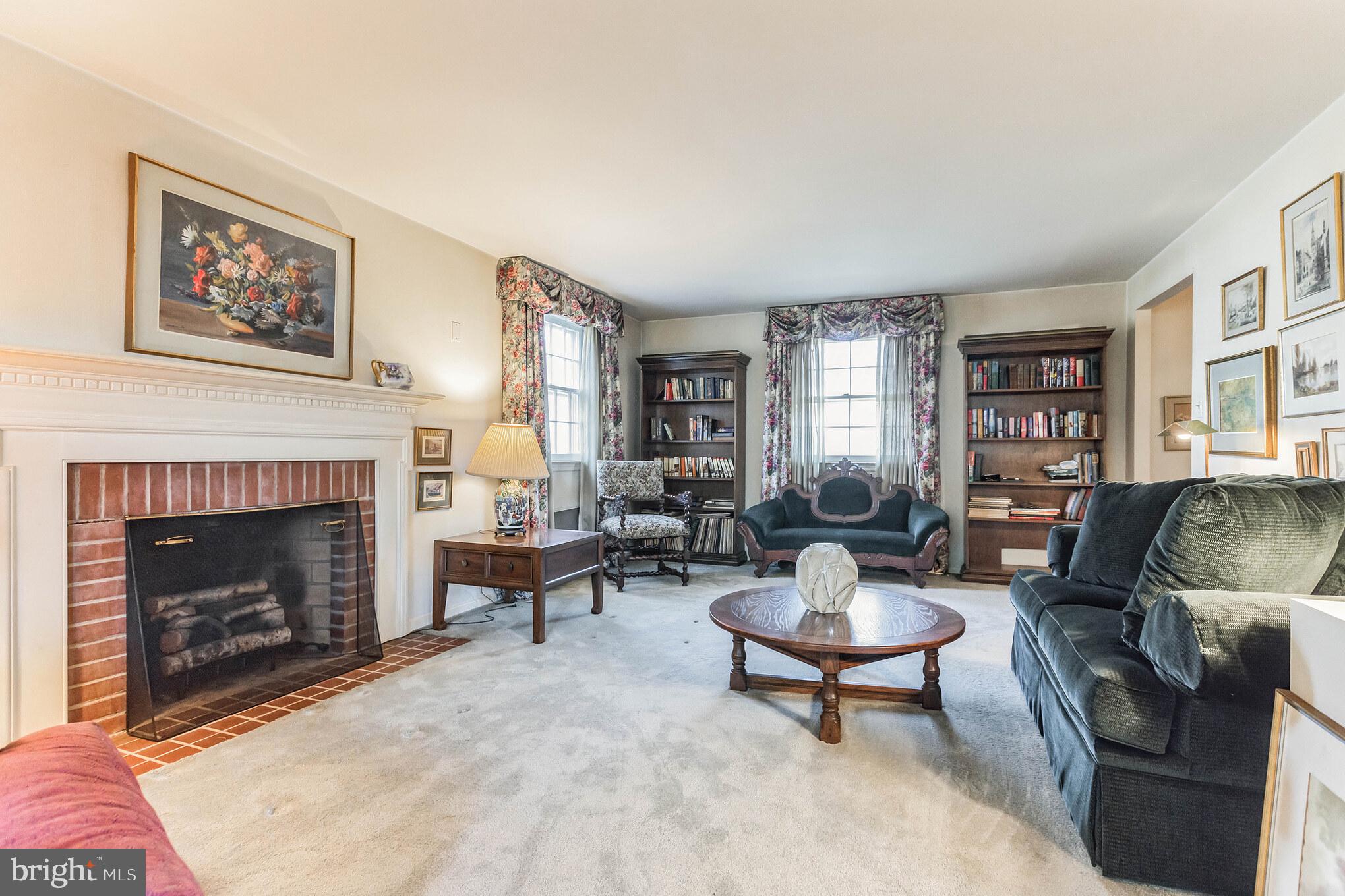 215 Heritage Road Cherry Hill, NJ 08034 - Photo 9 of 35 living room