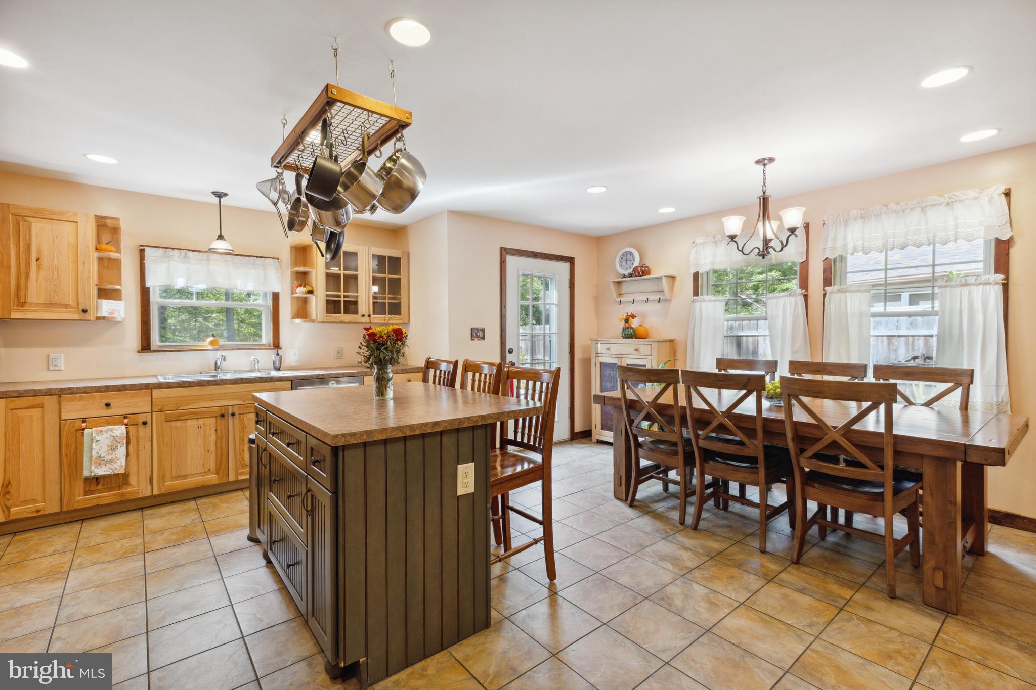 102 Rancocas Boulevard Mount Laurel, NJ 08054 - Photo 8 of 25 Gallery Image 8