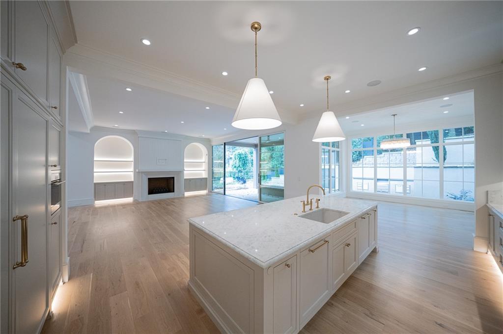500 Emily Reed Lane Atlanta, GA 30342 - Photo 7 of 64 Gallery Image 7