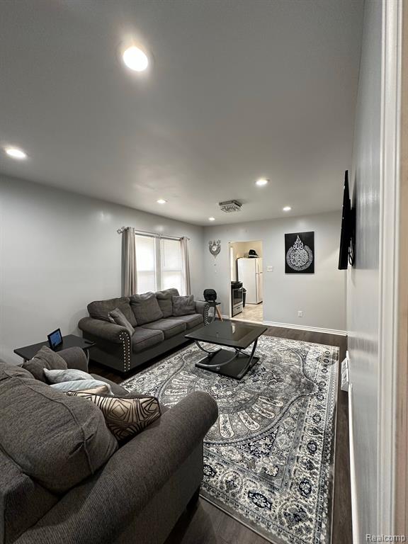 2837 Roulo Street Dearborn, MI 48120 - Photo 2 of 20 Gallery Image 2
