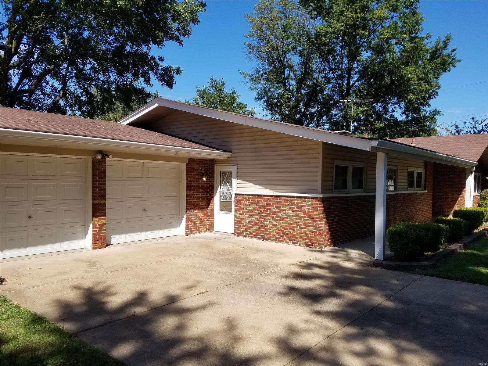 2331 Deer Run Road St. Louis, MO 63136 - Photo 4 of 19 Gallery Image 4