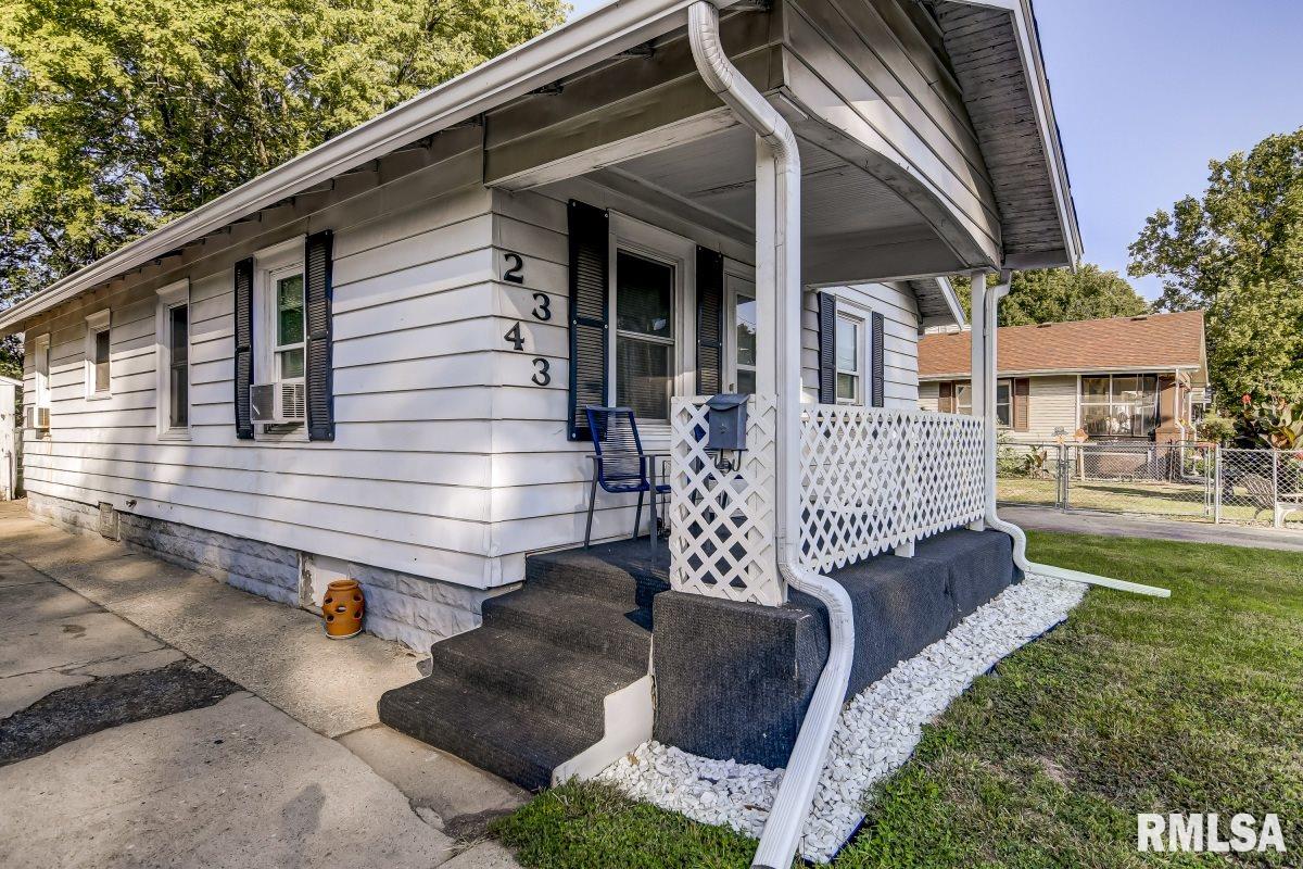 2343 South 11th Street Springfield, IL 62703 - Photo 4 of 29