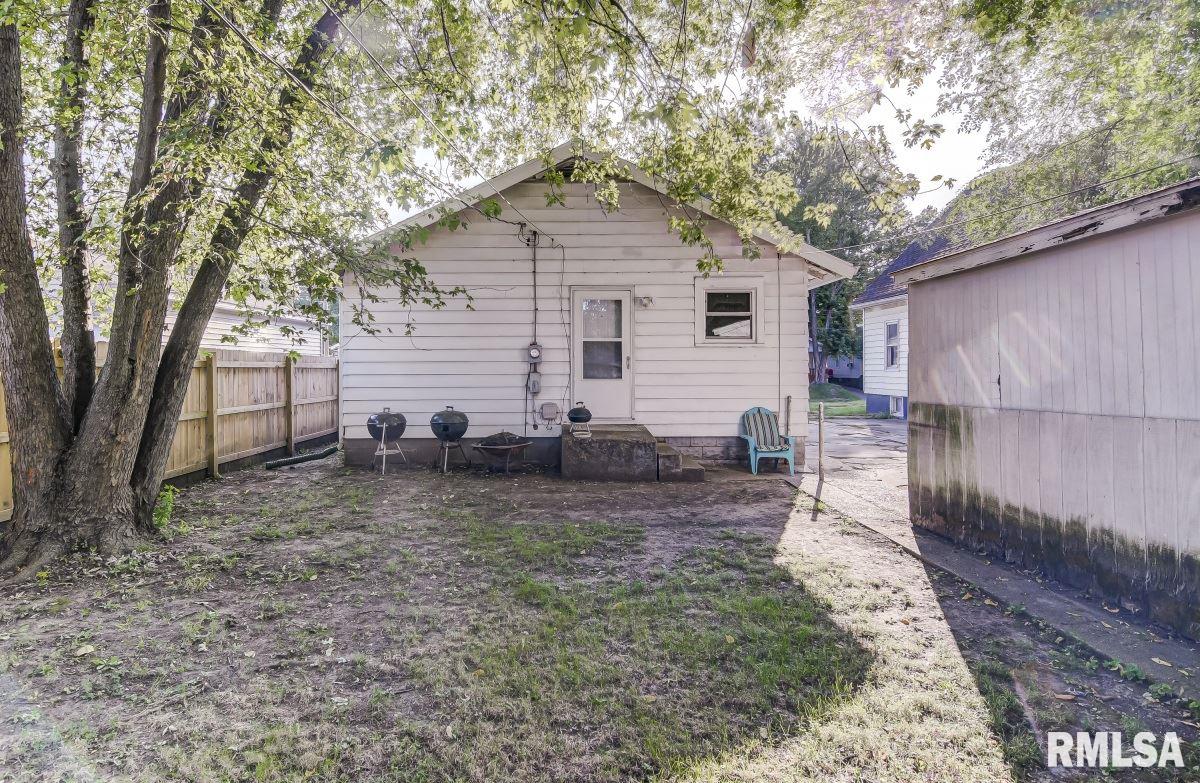 2343 South 11th Street Springfield, IL 62703 - Photo 5 of 29