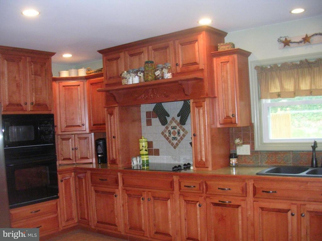 166 Ridings Way Lancaster, PA 17601 - Photo 3 of 13 Gallery Image 3