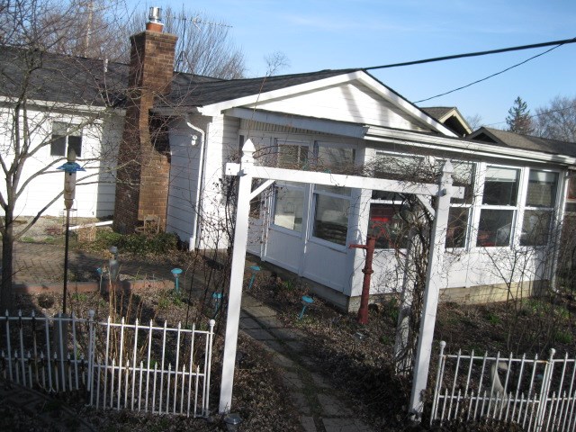 233 Chandler Street Romeo, MI 48065 - Photo 9 of 68 31345755-8.JPG