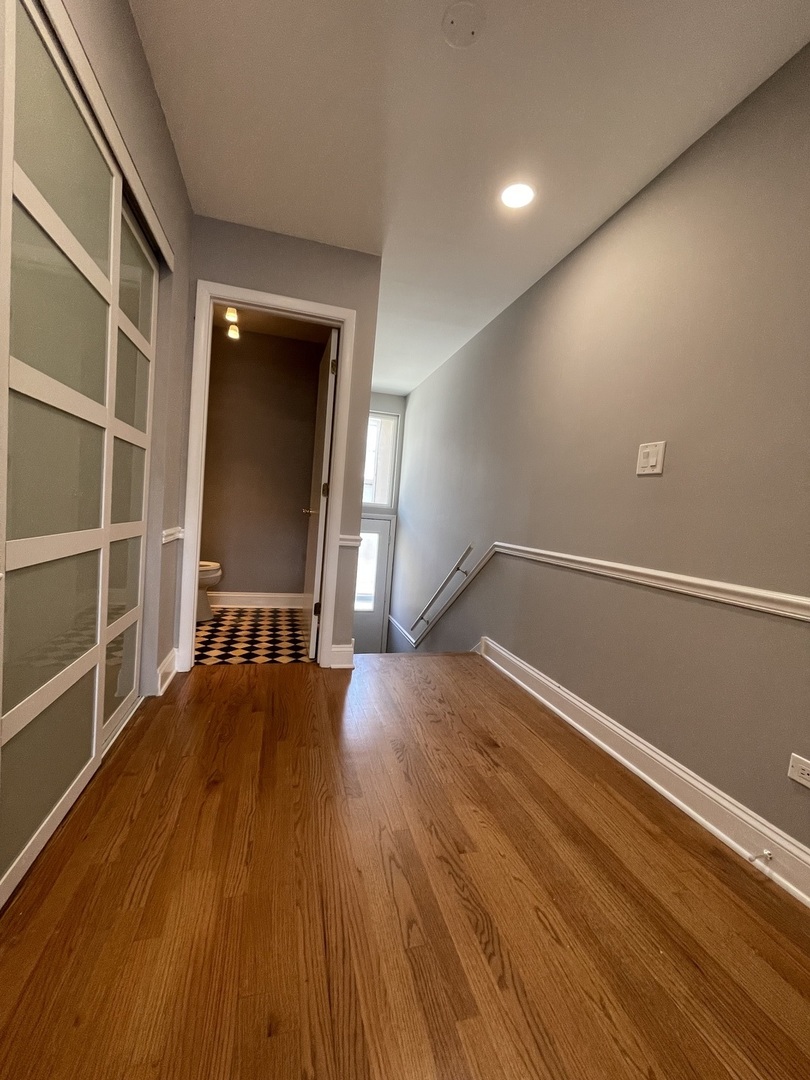 9255 Ballard Road Des Plaines, IL 60016 - Photo 3 of 35 Gallery Image 3