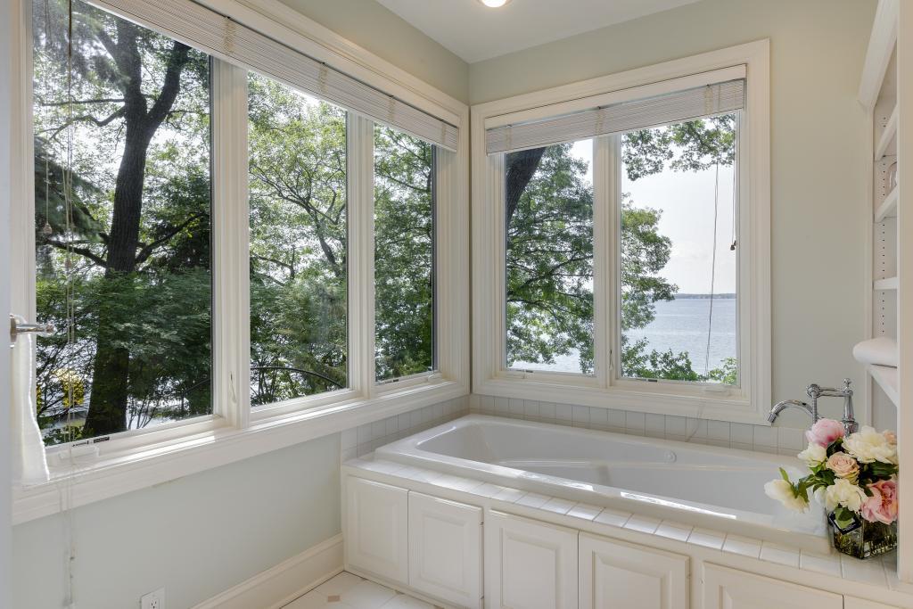 686 Ferndale Road West Wayzata, MN 55391 - Photo 20 of 28