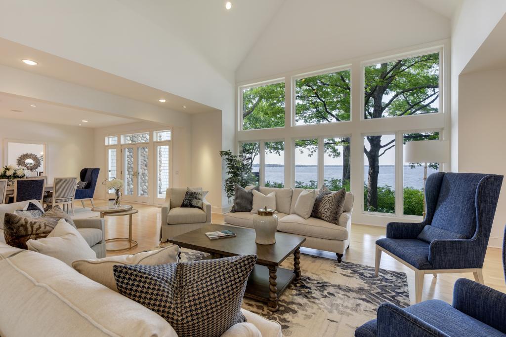 686 Ferndale Road West Wayzata, MN 55391 - Photo 3 of 28