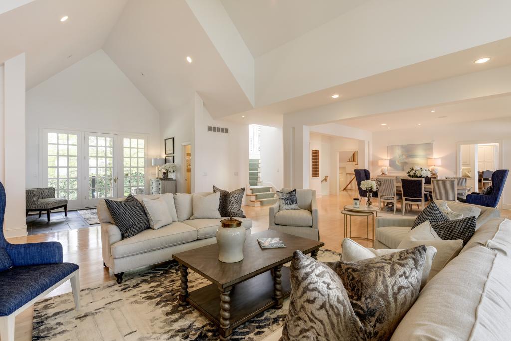 686 Ferndale Road West Wayzata, MN 55391 - Photo 6 of 28