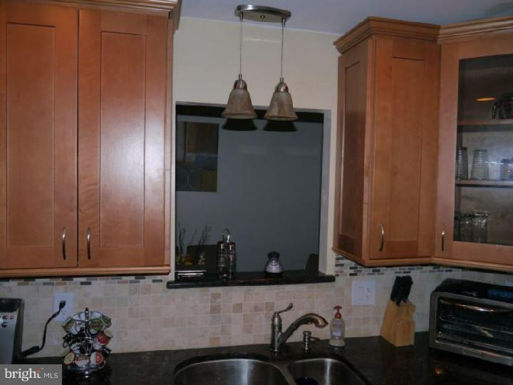 983 Old Ford Road Huntingdon Valley, PA 19006 - Photo 19 of 24 Kitchen