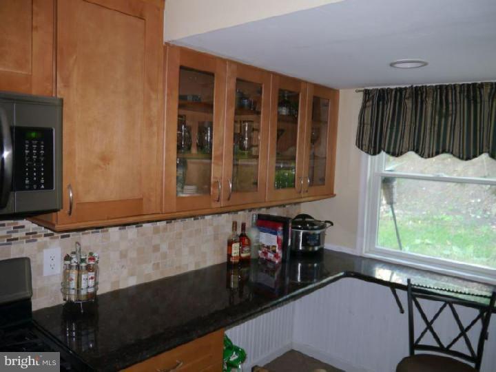 983 Old Ford Road Huntingdon Valley, PA 19006 - Photo 21 of 24 Kitchen