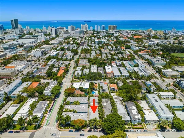 $2,000 | 1561 Lenox Avenue, Unit 4, Miami Beach, FL 33139