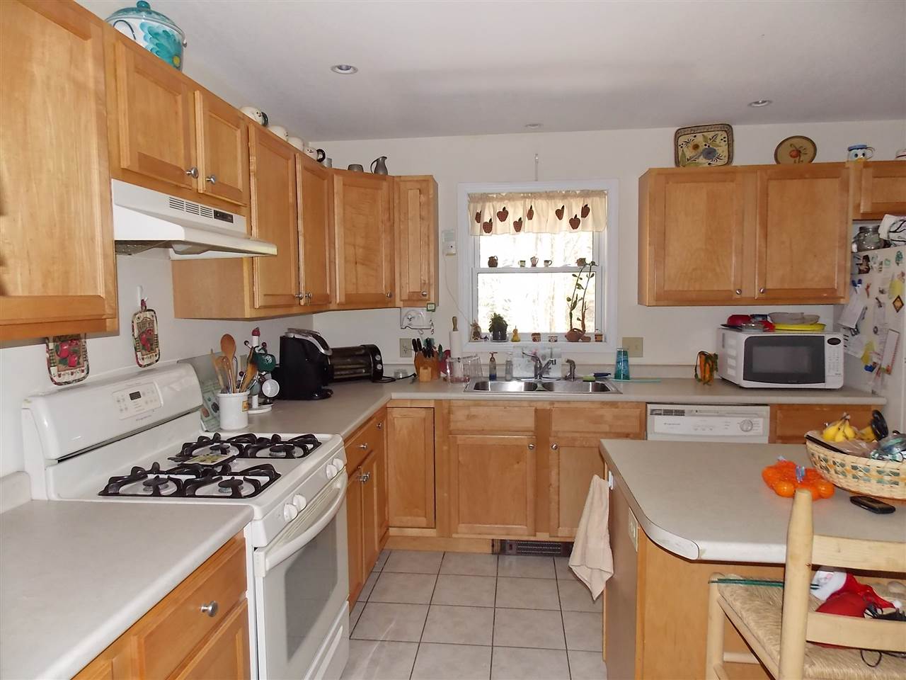 33 Old Goshen Road Conway, NH 03813 - Photo 2 of 13