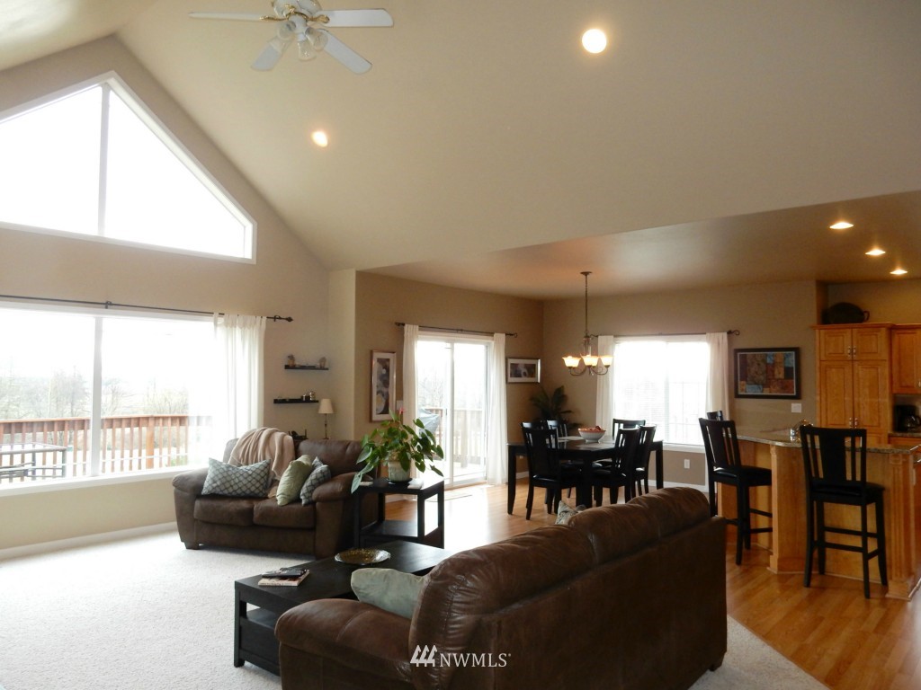 1393 Kamm Road Lynden, WA 98264 - Photo 12 of 25 Gallery Image 12