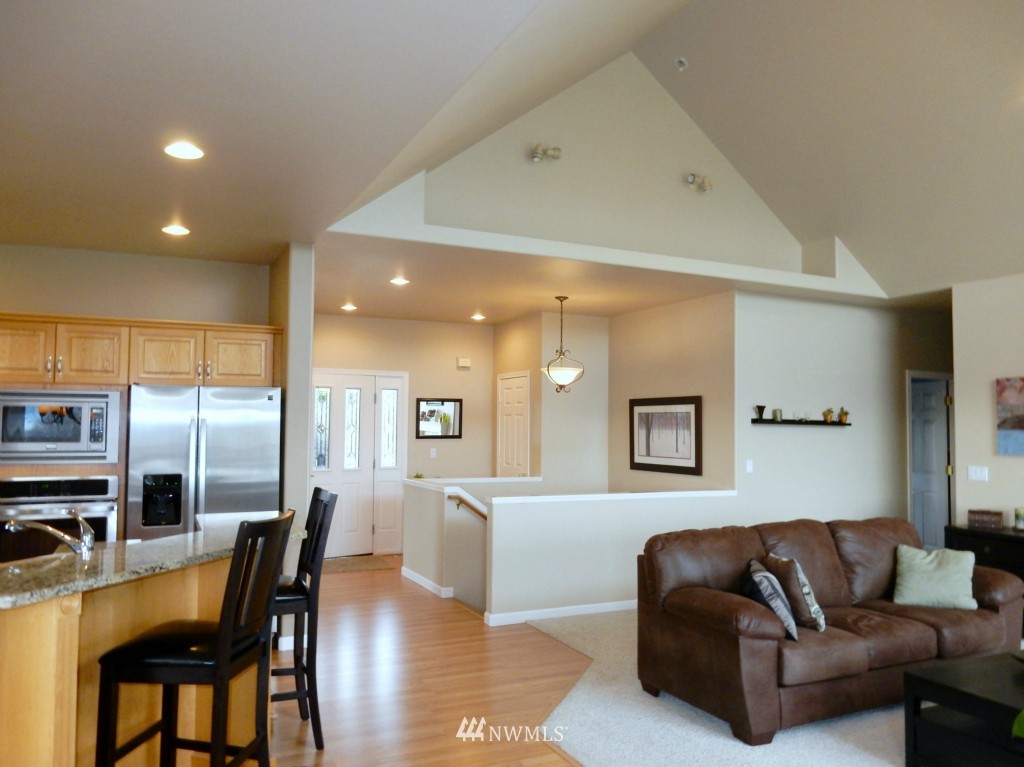 1393 Kamm Road Lynden, WA 98264 - Photo 4 of 25 Gallery Image 4