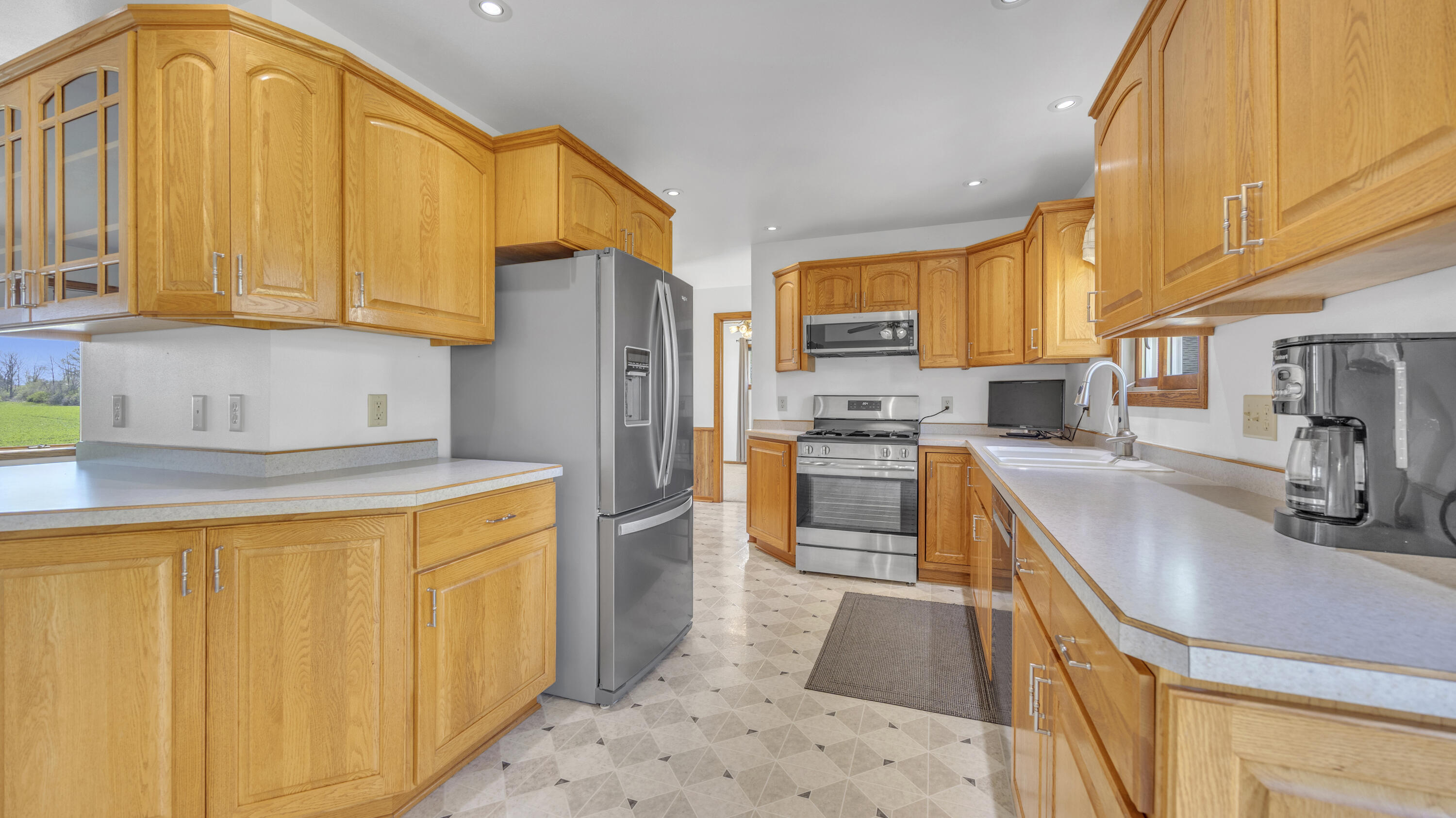 W2184 Rowe Road Herman, WI 53083 - Photo 6 of 40 Kitchen 1-2