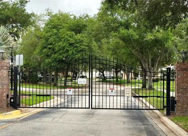 $458,000 | 809 Straw Lake Drive, Brandon, FL 33510