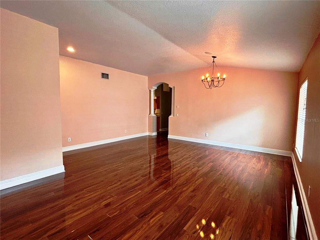 809 Straw Lake Drive Brandon, FL 33510 - Photo 3 of 27