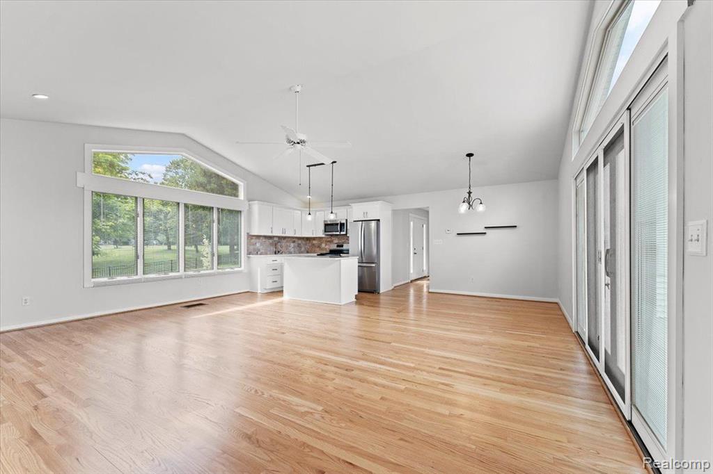 20859 Thorofare Road Grosse Ile, MI 48138 - Photo 11 of 53 Gallery Image 11