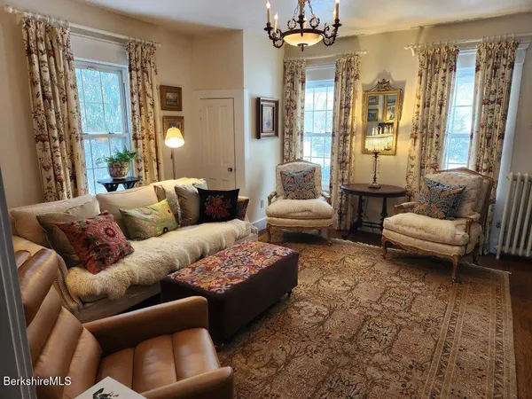 $499,900 | 43 Church Street, Hinsdale, MA 01235