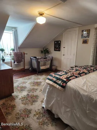 $499,900 | 43 Church Street, Hinsdale, MA 01235