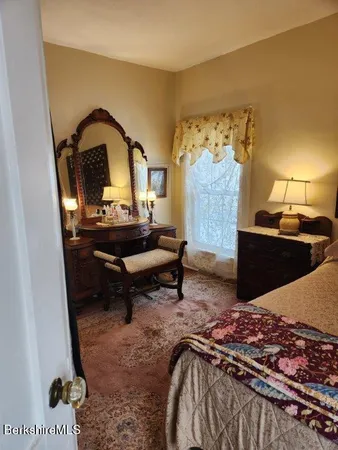 $499,900 | 43 Church Street, Hinsdale, MA 01235