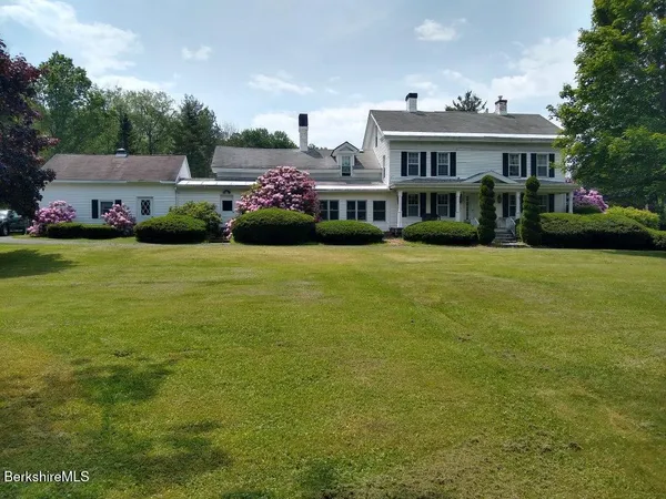 $499,900 | 43 Church Street, Hinsdale, MA 01235