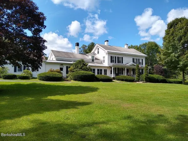 $499,900 | 43 Church Street, Hinsdale, MA 01235